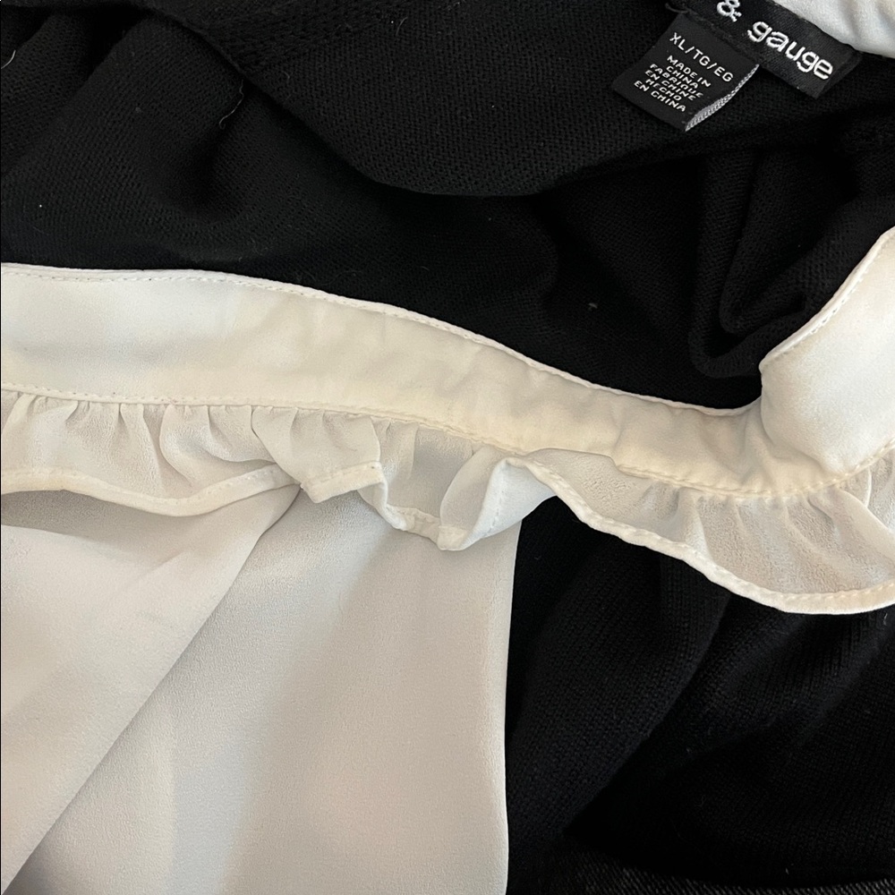 Cable & Gauge twofer sweater black knit body ivory poplin sleeves ruffle neck XL - Picture 13 of 15